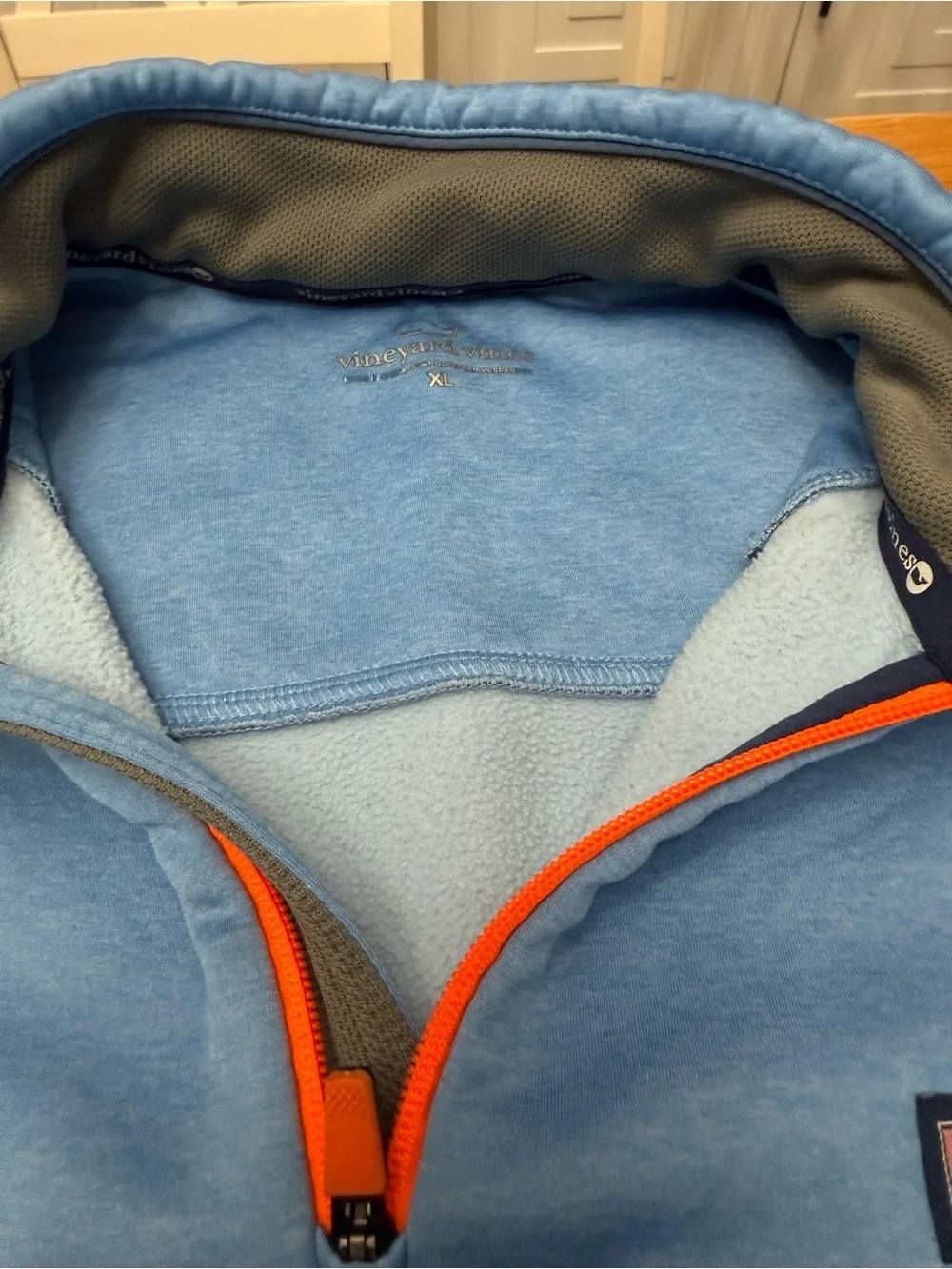 Vineyard Vines Men's Light Blue Orange Quarter-Zip with Navy Panels Fleece - Picture 5 of 10
